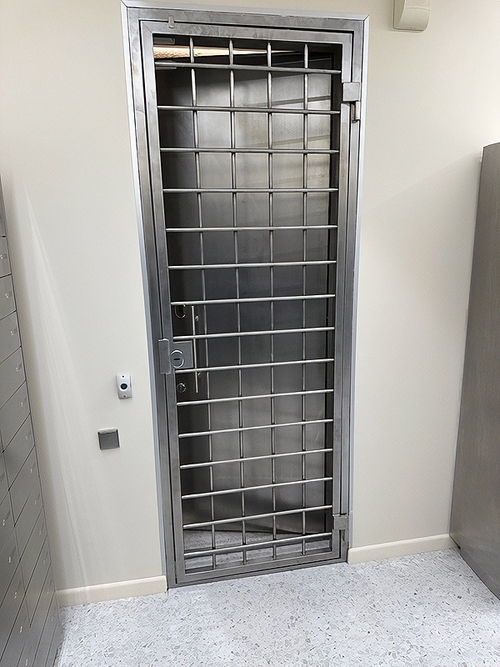 Решетчатая дверь Решетчатая дверь